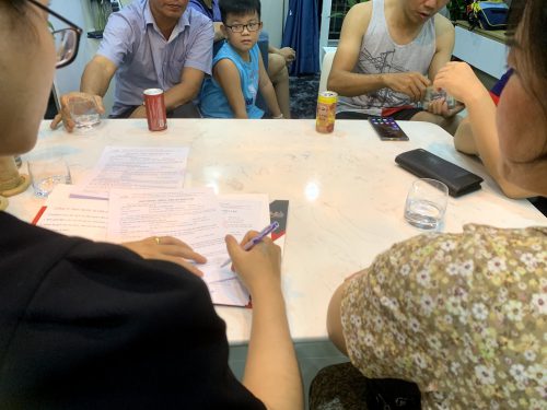 Khách hàng giao dịch ở the park residence