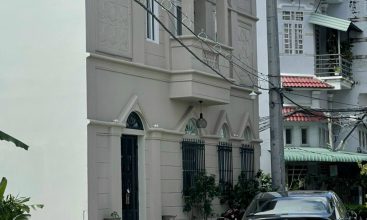 Cần bán nhanh nhà trung tâm thị trấn Nhà Bè đường Nguyễn Bình hẻm xe hơi. Nội thất cao cấp.